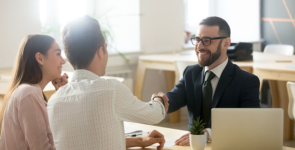 ¿Cuál es la diferencia entre una cuenta corriente y una cuenta de ahorro? 2 diferencia entre una cuenta corriente y una cuenta de ahorro